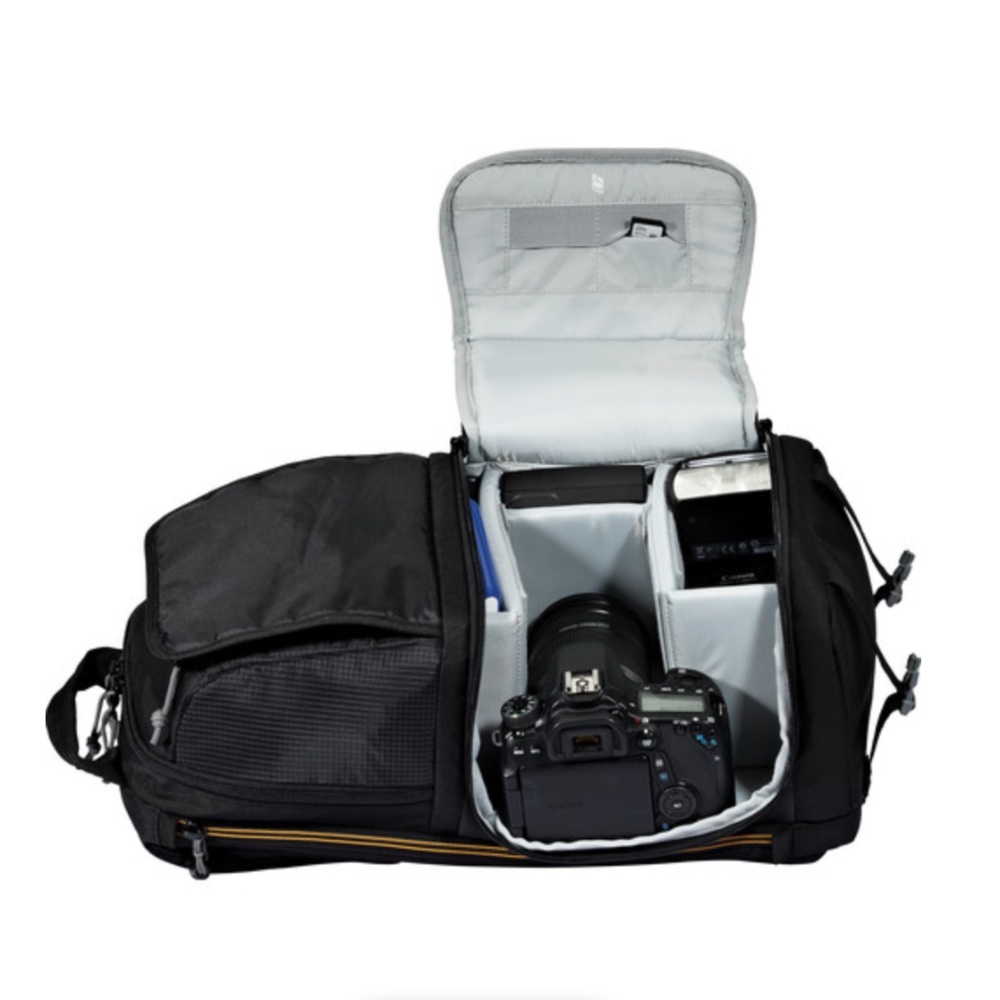 LowePro Fastpack Camera Bag - Picture 11 of 14